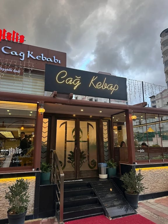  Halis Erzurum Cağ Kebap
