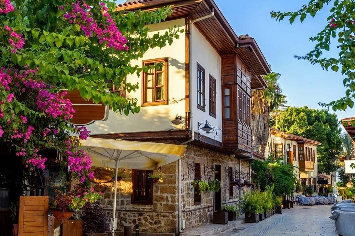 Antalya Şehri Özel Turu (Tekne Turu ve Şelaleler ile)