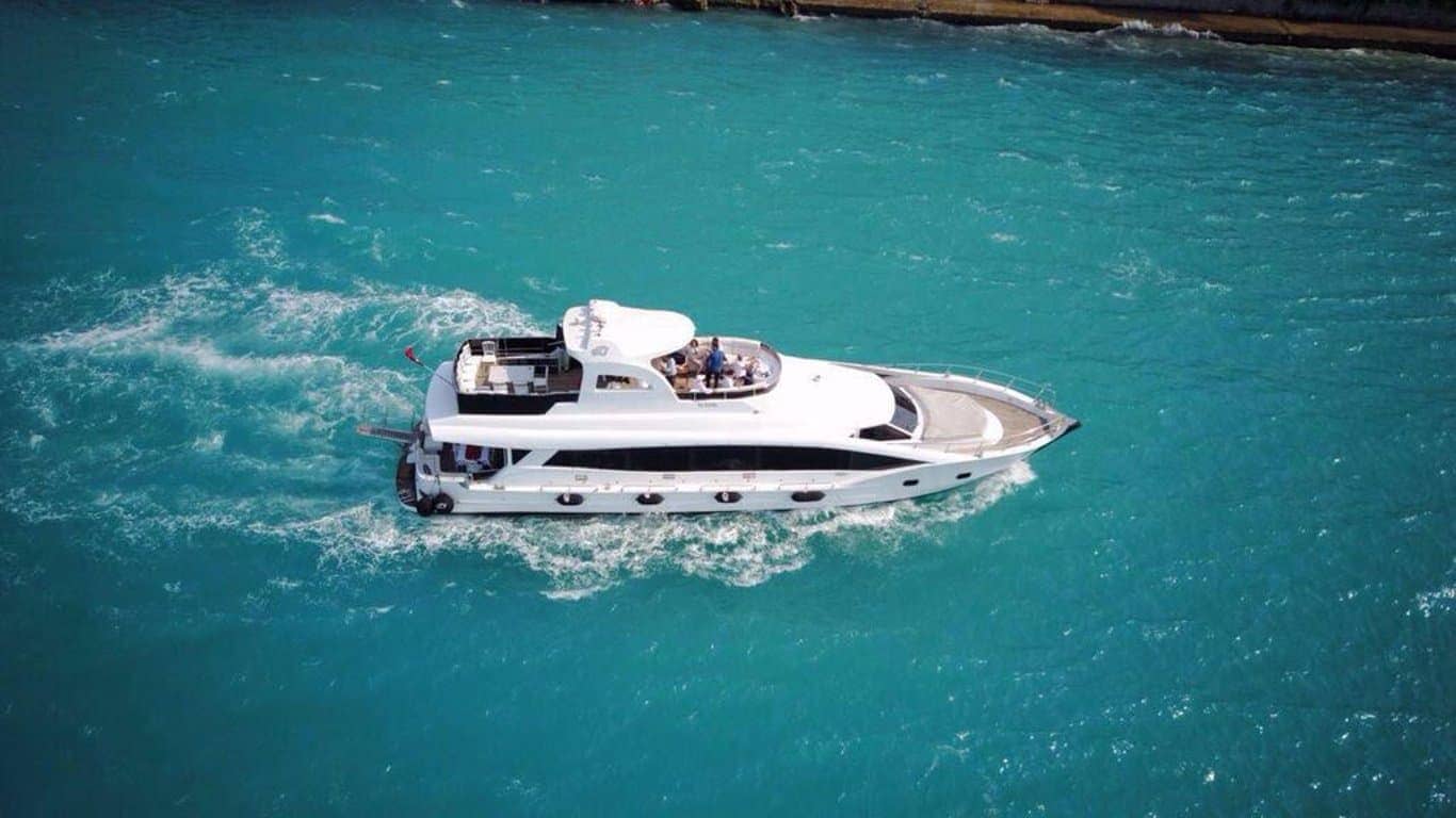 Book Royal Yacht in Istanbul – Private Bosphorus & Island Tours