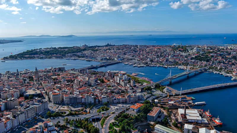 Crucero Privado por el Bósforo en Estambul: Tour de Medio Día por la Mañana