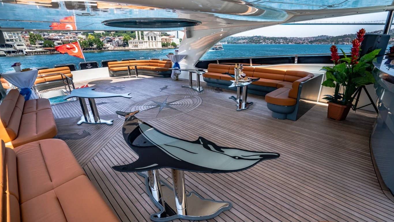 Denden Mega Yacht Rental – Luxurious Bosphorus Tour in Istanbul - 7