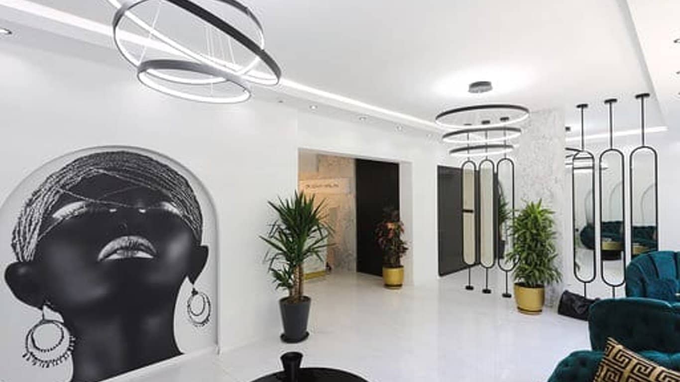 Book Aesthetic Treatments at Vivien Clinic in Istanbul – Fillers & Botox