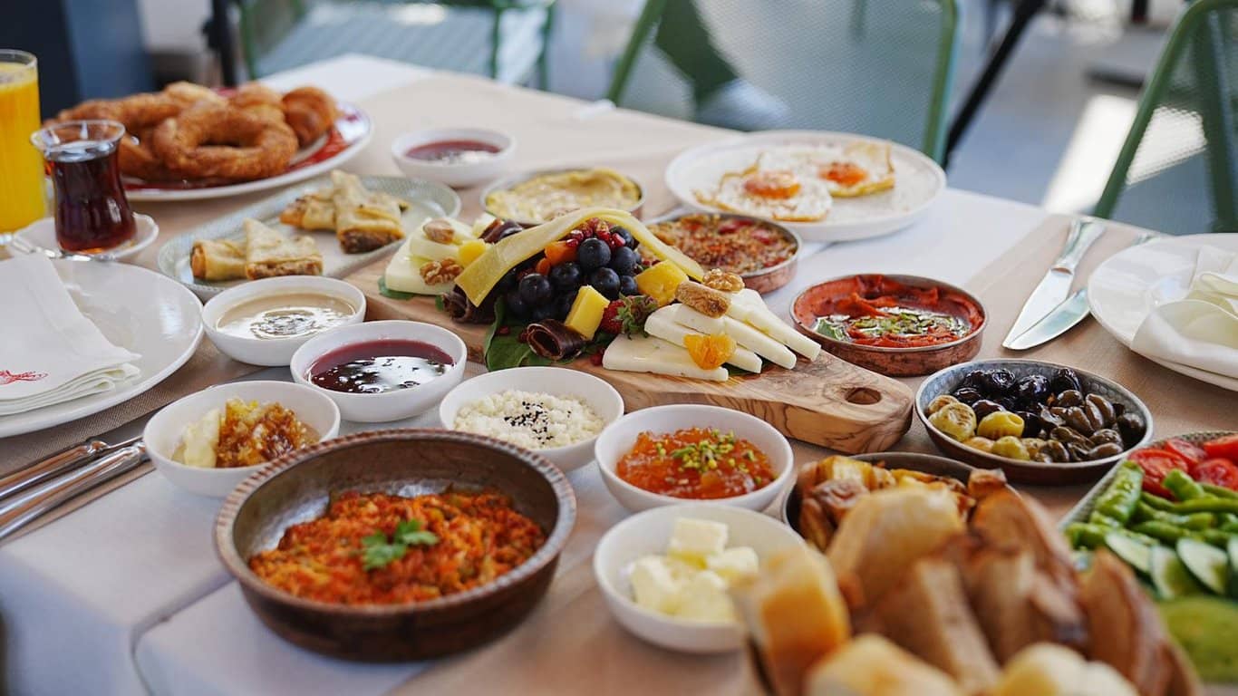 Nuz Restaurant | Sultanahmet Garden Dining Experience - 2