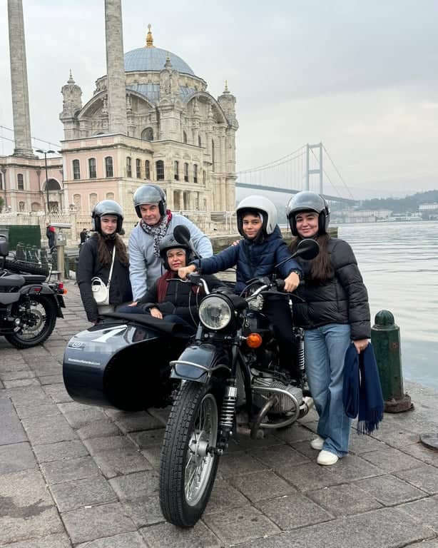 Ισταμπολοποίηση – Συλλέξτε την Ψυχή της Κωνσταντινούπολης σε μια Πολυτελή Πρωινή Περιήγηση με Sidecar