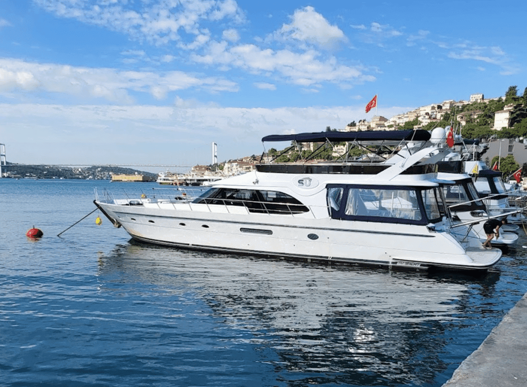 Su Yacht Rental in Istanbul – Private Bosphorus & Island Tours