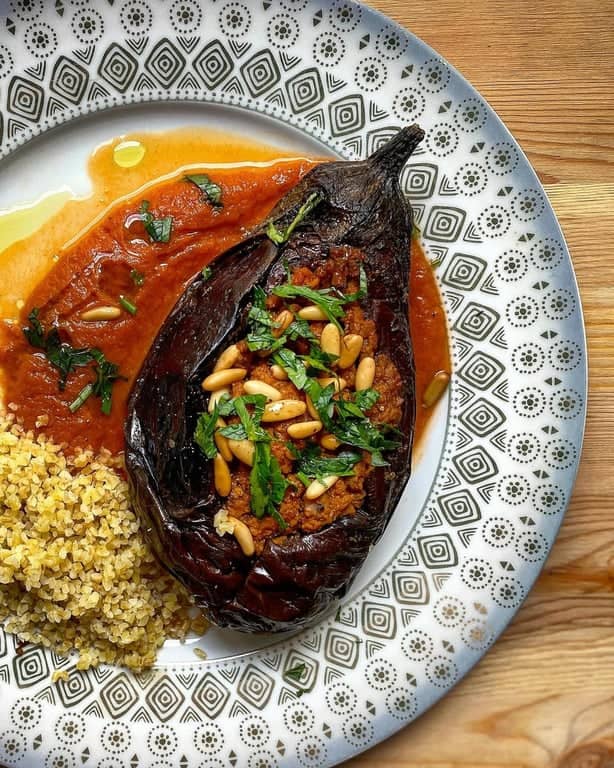 مطعم مطبخ في إسطنبول – رحلة ملكية عبر المأكولات العثمانية