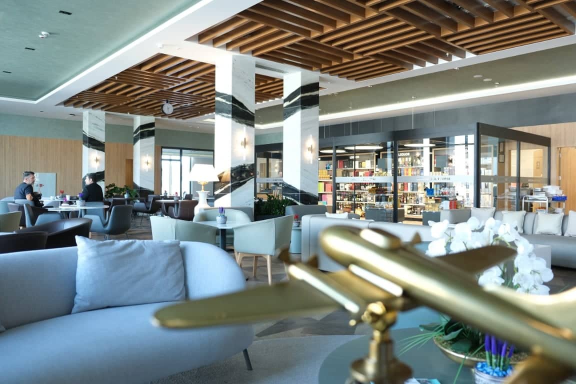 Πρεμιέρα Άφιξης Αεροδρομίου Αντάλεια με Γρήγορη Διαδικασία & Πρόσβαση σε Σαλονάκι