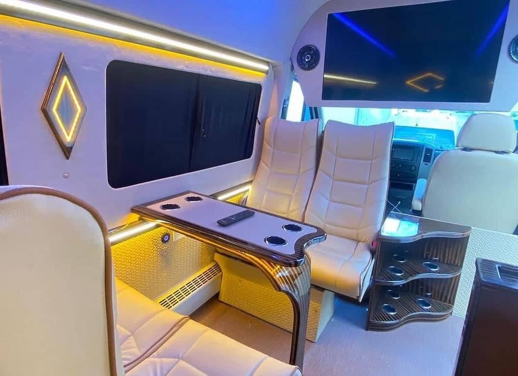 安塔利亚梅赛德斯·斯普林特私人机场接送