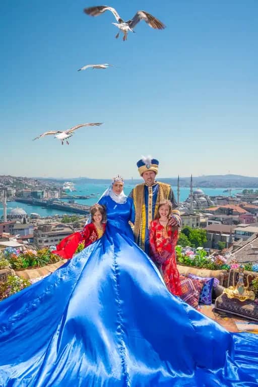 Private Rooftop & Indoor Photoshoot in Istanbul - 4