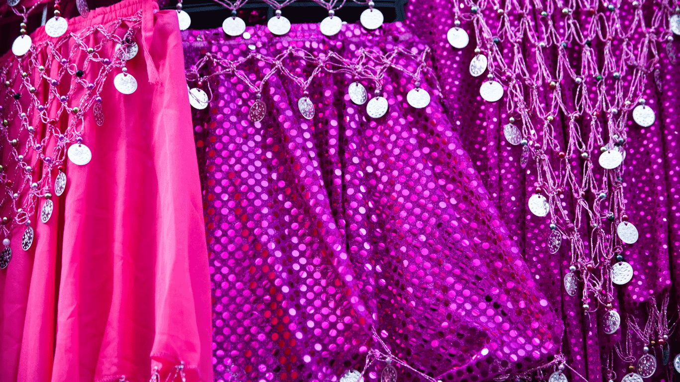 کلاس رقص شکم ۱ ساعت در استانبول – هنر رقص شرقی را با یک مدرس محلی یاد بگیرید