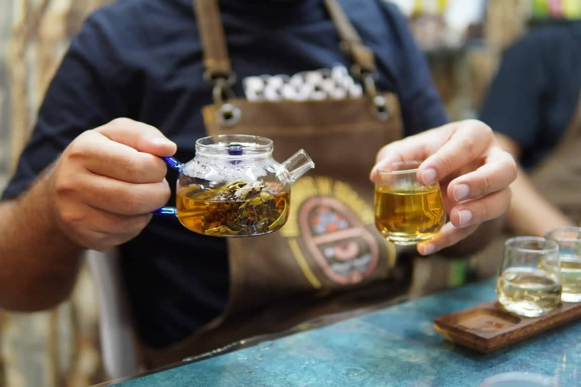 Warsztaty parzenia herbaty z całego świata i tureckiej herbaty w Istambule