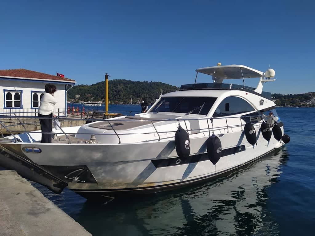 Prestige Yat Kiralama – İstanbul'da Özel Lüks Gezi