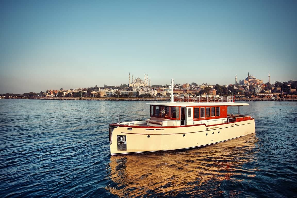 Armada Trip Boat – Daytime Private Yacht Rental in Istanbul - 7