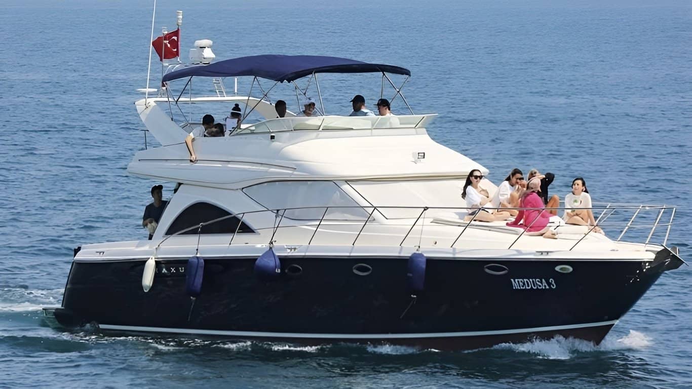 Medusa 3 Private Yacht Charter Experience