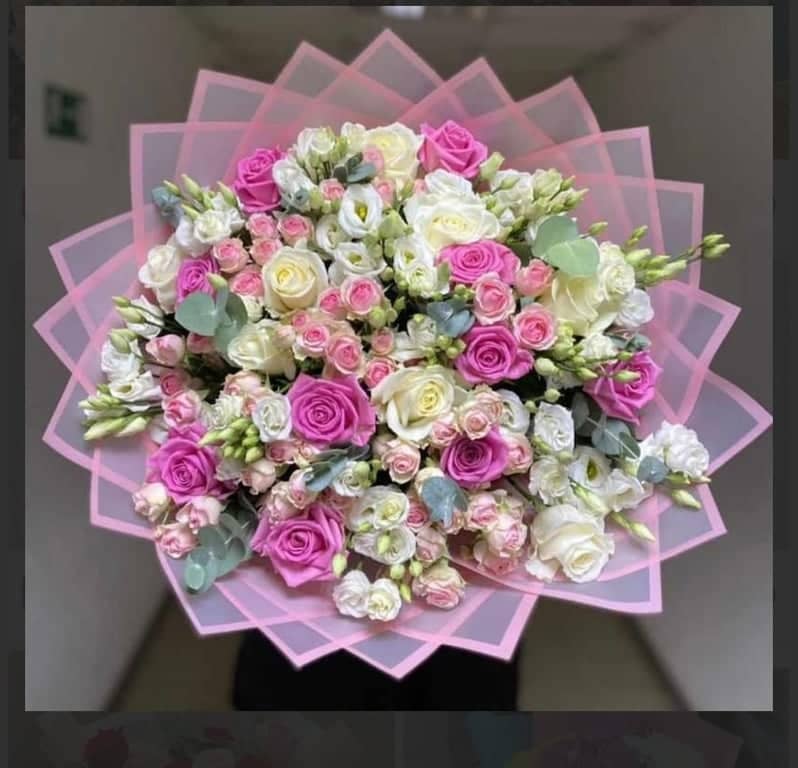 51朵混合玫瑰花束 | 同日送达