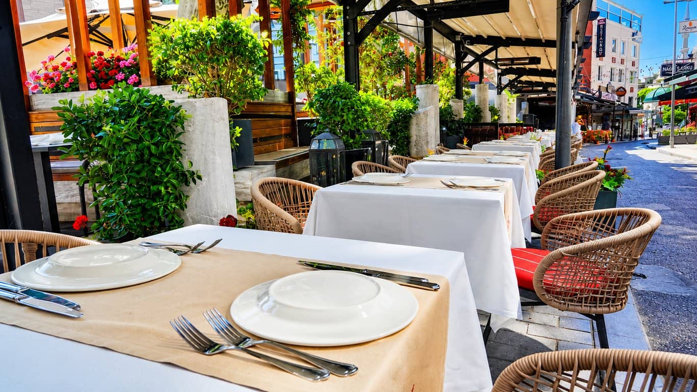 Nuz Restaurant | Sultanahmet Garden Dining Experience - 7
