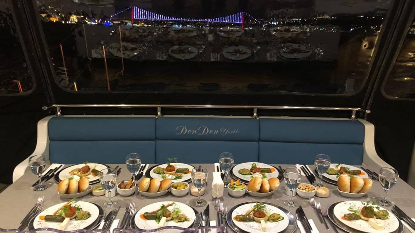 Charter Denden 9 Yacht in Istanbul – VIP Bosphorus Cruise