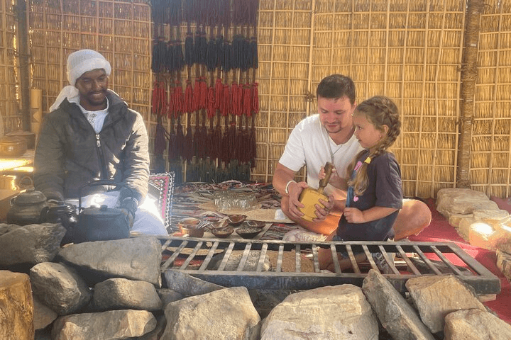 BADU Gerçek Bedevi Gecesi Makadi Koyu'nda — Deve Sürüşü, Akşam Yemeği & Yıldız Gözlemi