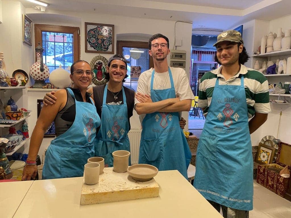 کلاس سرامیک و مجسمه‌سازی در استانبول – هنر خود را خلق کنید