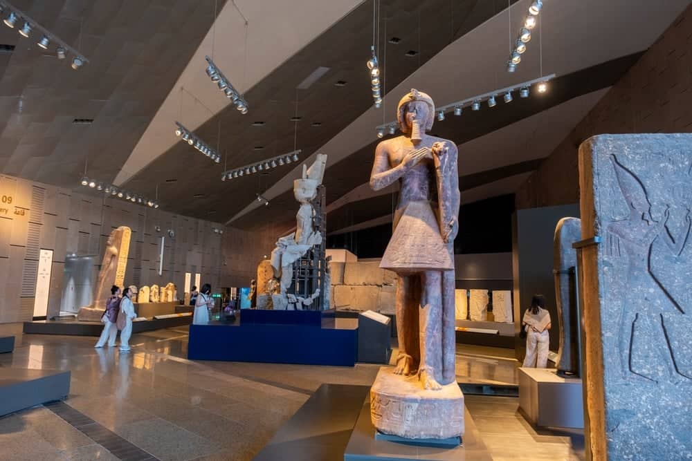 Ξενάγηση στο Μεγάλο Αιγυπτιακό Μουσείο κοντά στις Πυραμίδες της Γκίζας