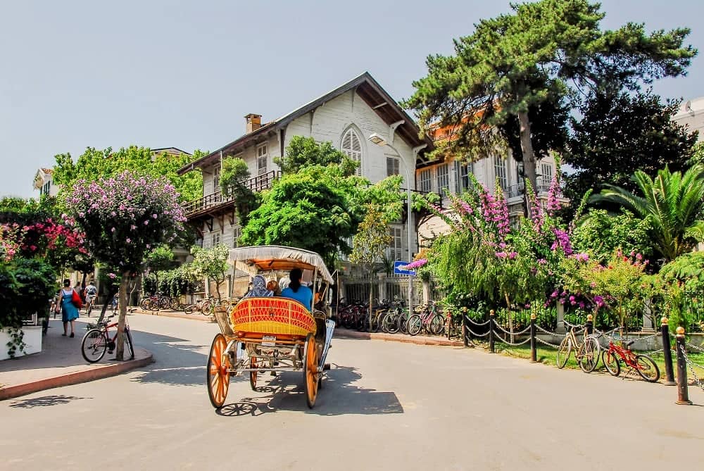 Ένα Ταξίδι στα Νησιά των Πριγκίπων