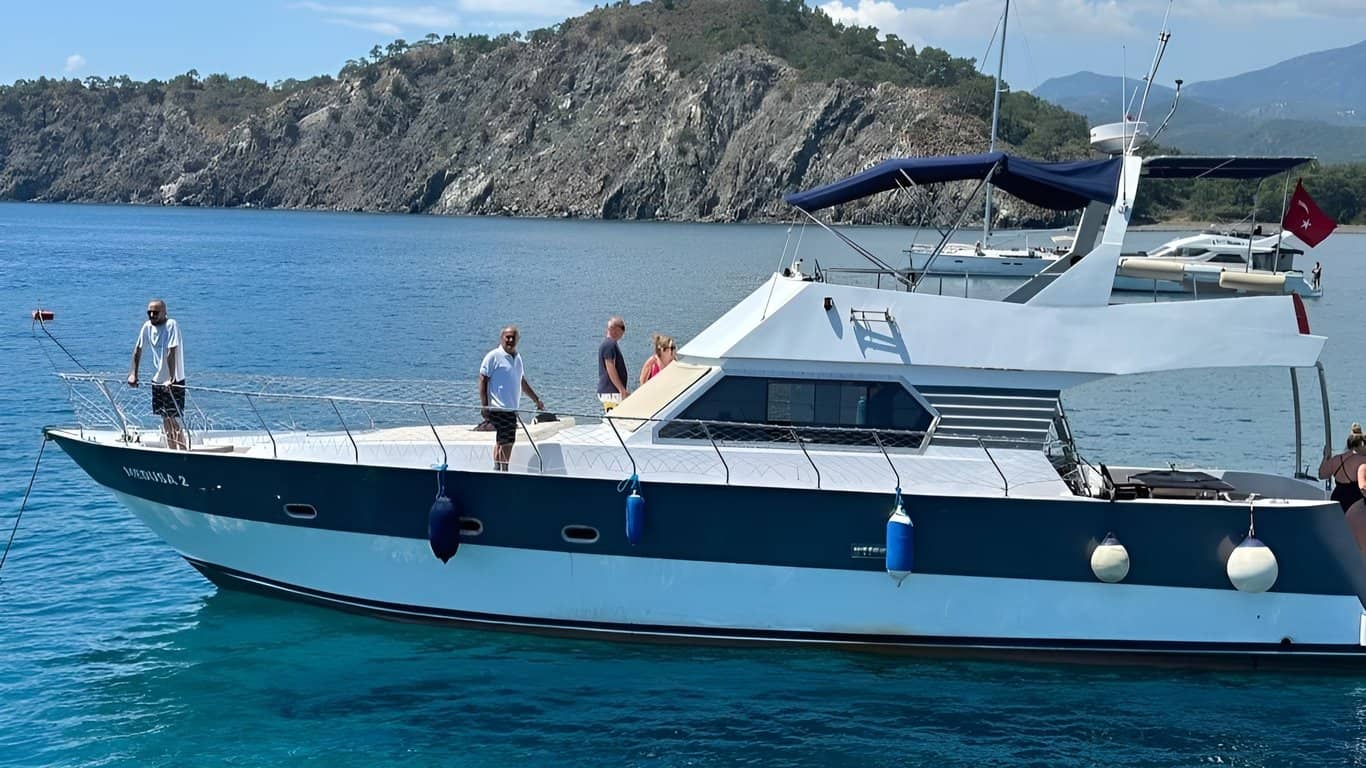 Medusa 2 Private Yacht Charter Experience