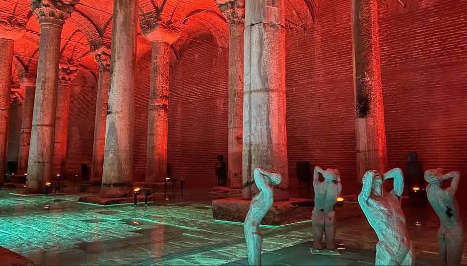 Tour notturno della Cisterna Basilica (Yerebatan) a Istanbul