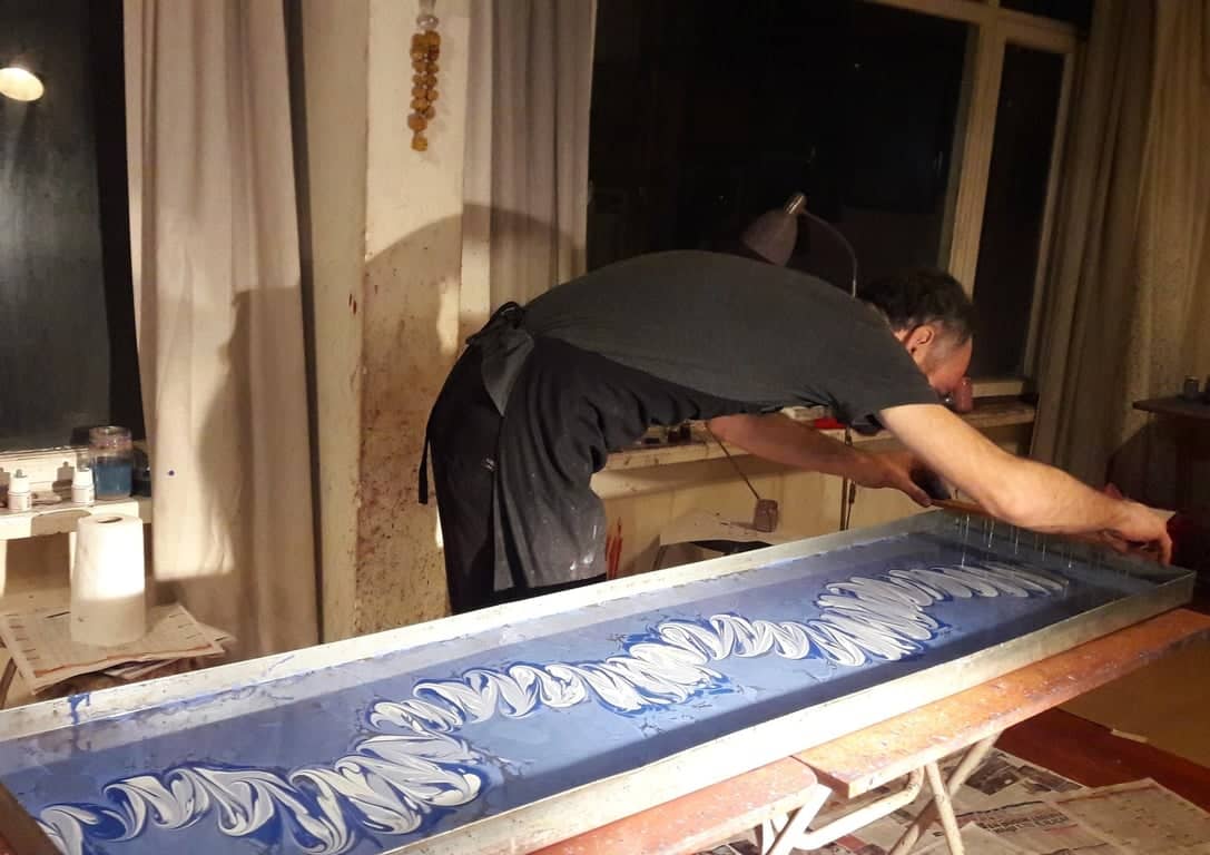 کلاس هنر Marbling ابرُو در استانبول: یادگیری یک صنعت سنتی