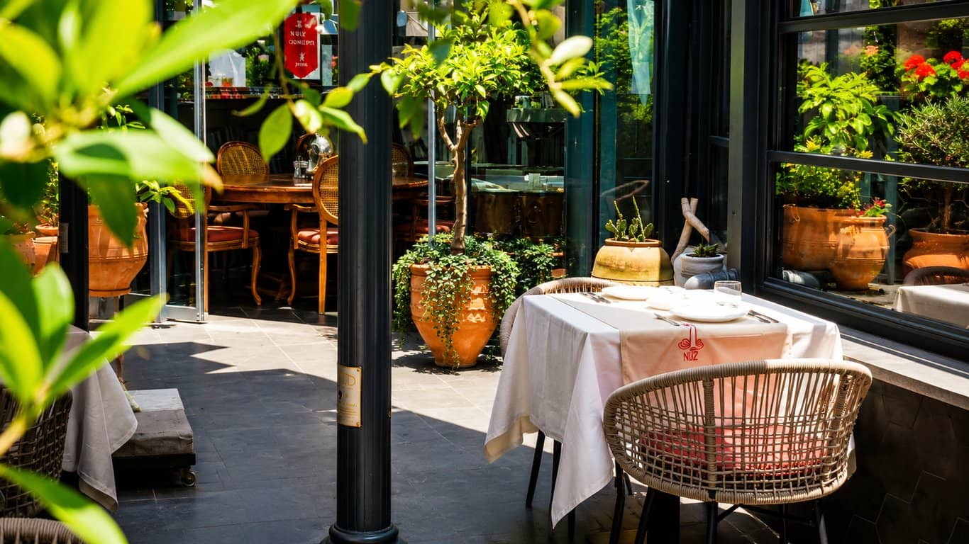 Nuz Restaurant | Sultanahmet Garden Dining Experience - 6