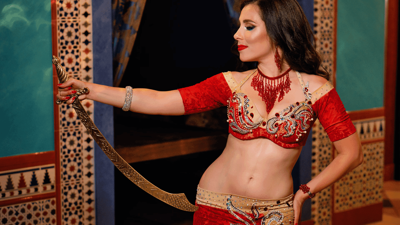 کلاس رقص شکم ۱ ساعت در استانبول – هنر رقص شرقی را با یک مدرس محلی یاد بگیرید