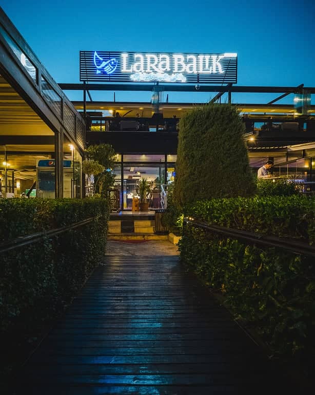 Ресторан Лара Балык – Обед у моря в филиале Коньяалты