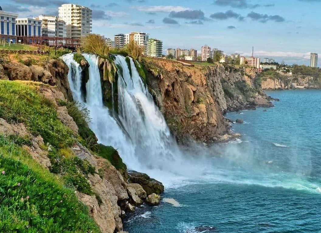 تور خصوصی شهر آنتالیا با قایق و آبشارها