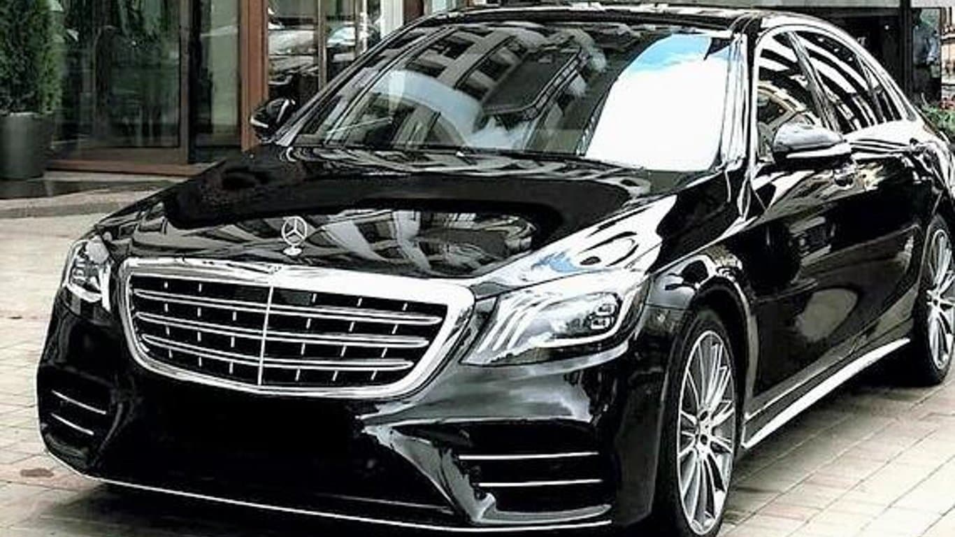 Transfert aéroport d'Istanbul avec Mercedes E-Class – Course privée