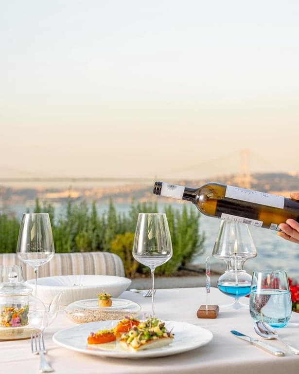 Four Seasons Aqua Romantic Dinner