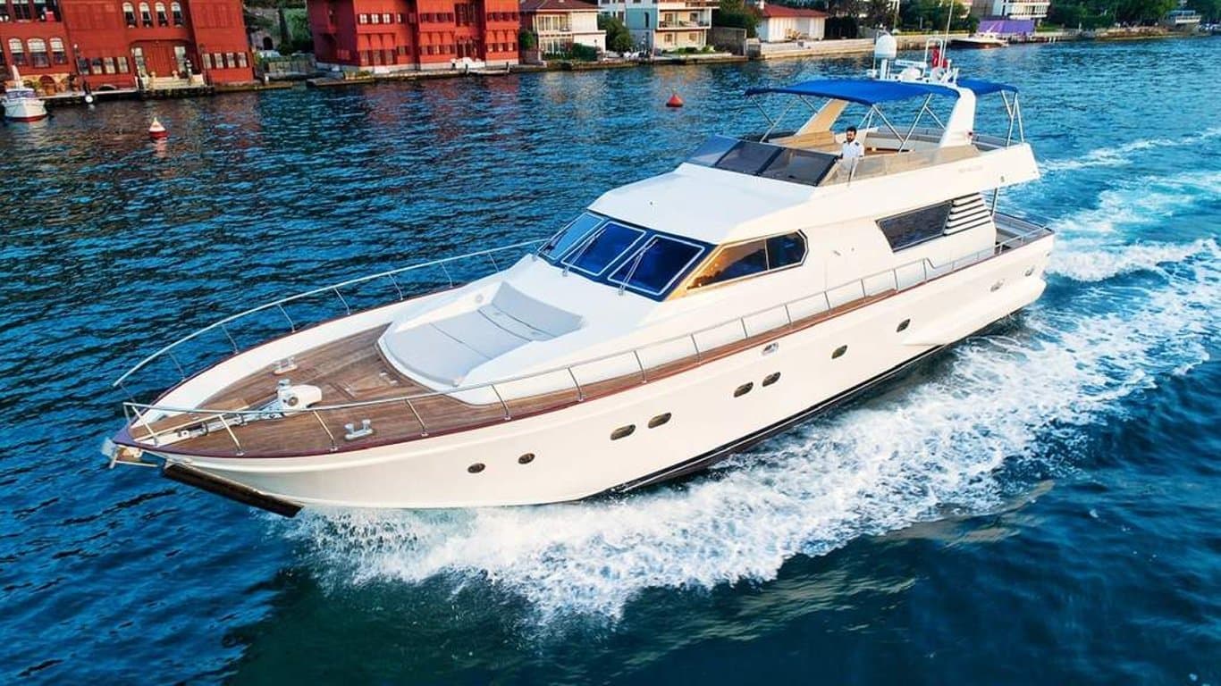 Orion Yacht – Cruzeiro Privado pelo Bósforo para até 30 Convidados