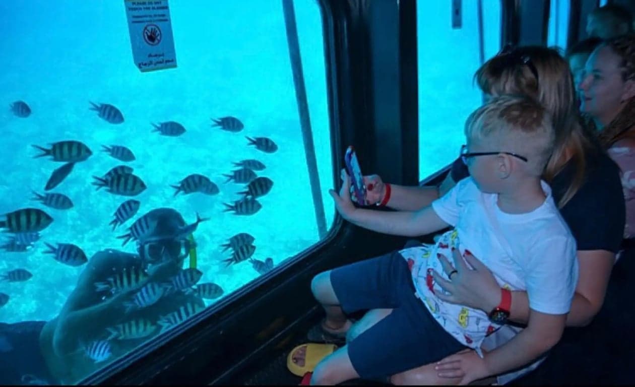 Tour Sea Scope Royal a Sharm El Sheikh – Scopri le Barriere Coralline e la Vita Marina Colorata