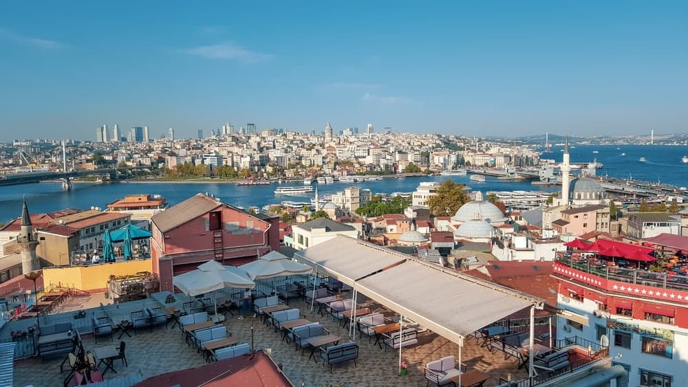 Meilleurs restaurants sur les toits à Istanbul avec vue sur le Bosphore