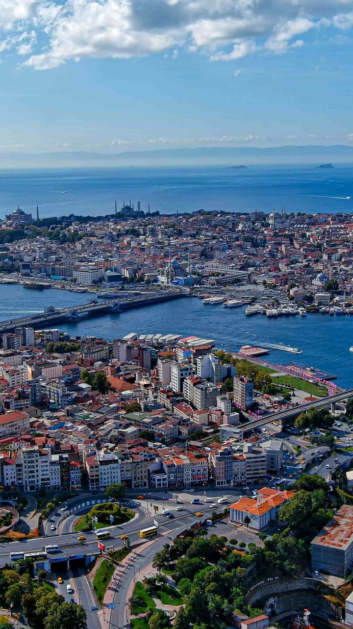 Özel Tekne ile Boğaz Turu: Yarım Günlük Genel Katılımlı Tur Öğleden Sonra  (Tur 4A)