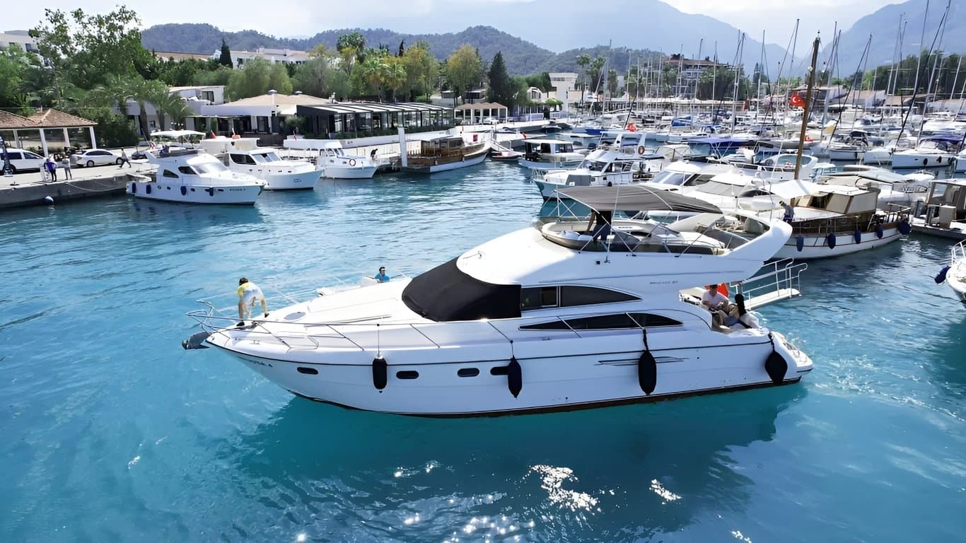 Medusa 4 Yacht
