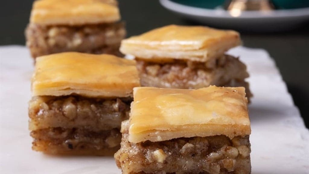 Glutensiz Cevizli Baklava - ÜCRETSİZ TESLİMAT