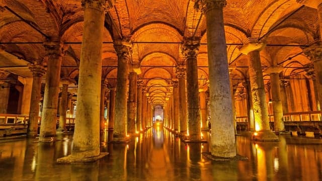 Basilica Cistern Tour – Guided Fast-Track Entry in Istanbul