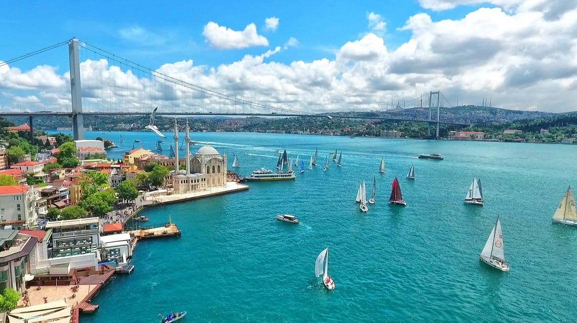 Plaza de Ortaköy