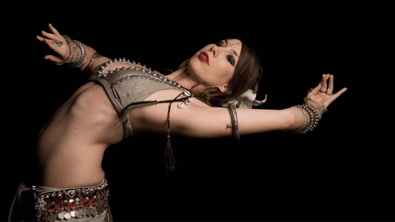 Aula de Dança do Ventre de 1 Hora em Istambul – Aprenda a Arte da Dança Oriental com um Instrutor Local