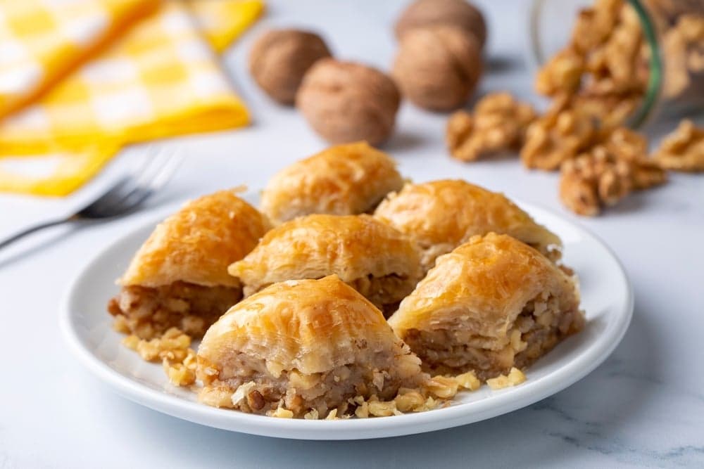 Baklava with Walnut - Free Delivery