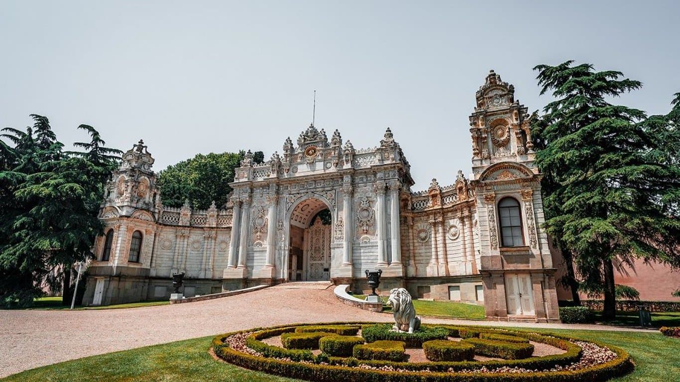 Tour delle Reliquie Ottomane – Tour Guidato di Mezza Giornata sulla Storia a Istanbul