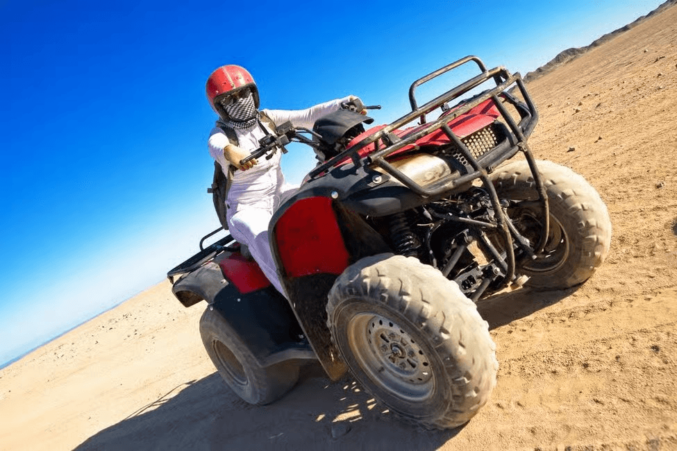 Hurghada 3-Uur Quad Safari met Bedoeïendorp & Kameelrit