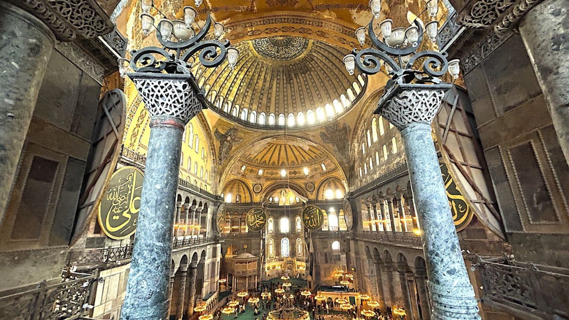 HAGIA SOPHIA: SLAA DE RIJ OVER TOEGANG MET AUDIOGIDS