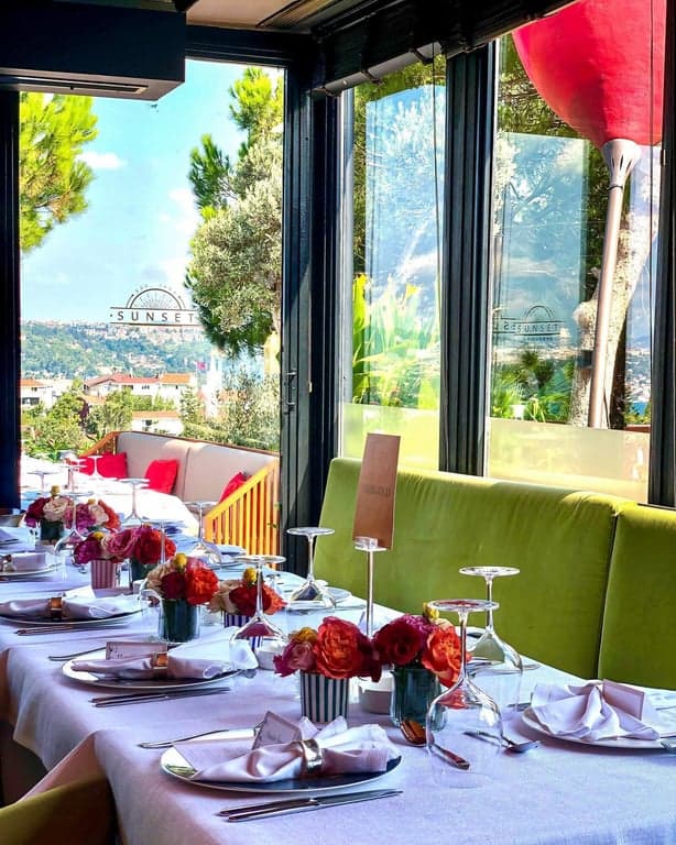 Sunset Grill & Bar – Cucina Gourmet con Vista sul Bosforo a Istanbul