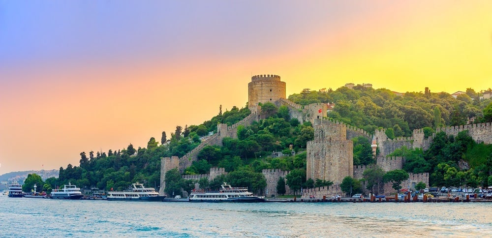 Εξερευνήστε τα Φρούρια